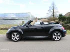 Volkswagen Beetle (2015) thumbnail 23