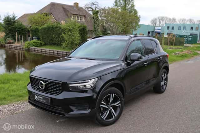 Volvo XC40 (2020) thumbnail 1