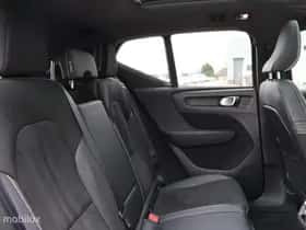 Volvo XC40 (2020) thumbnail 12