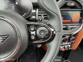 MINI Cooper S (2021) thumbnail 16