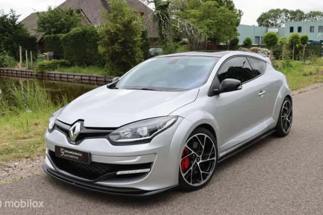 Renault Mégane (2016) thumbnail 1