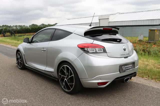 Renault Mégane (2016) thumbnail 3