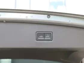 Volkswagen Tiguan (2019) thumbnail 35