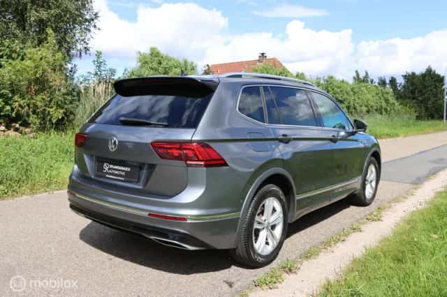 Volkswagen Tiguan (2019) thumbnail 5