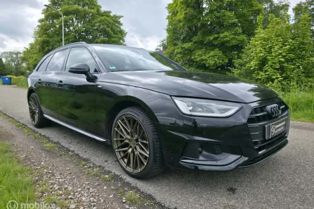 Audi A4 (2021) thumbnail 3