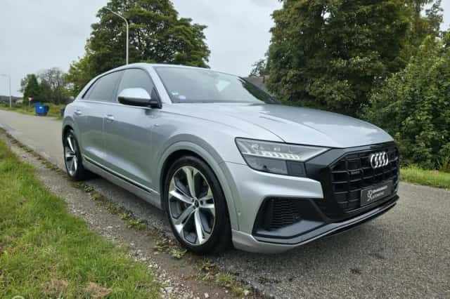 Audi Q8 (2021) thumbnail 3