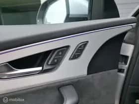 Audi Q8 (2021) thumbnail 10