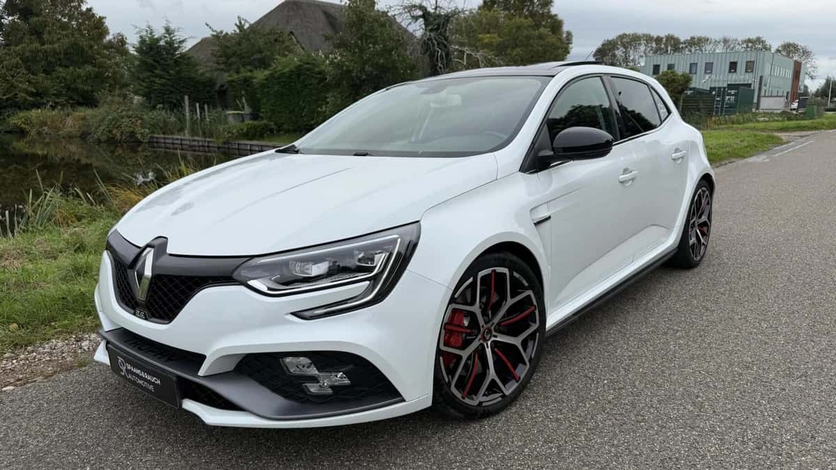 Renault Mégane (2020) — foto 1