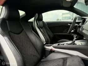 Audi TT (2015) thumbnail 9