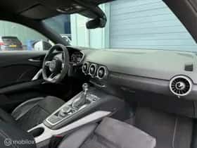 Audi TT (2015) thumbnail 10