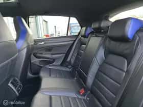 Volkswagen Golf (2024) thumbnail 13