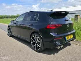 Volkswagen Golf (2024) thumbnail 3