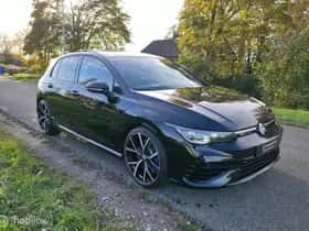 Volkswagen Golf (2024) thumbnail 4