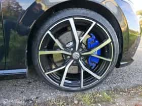 Volkswagen Golf (2024) thumbnail 36