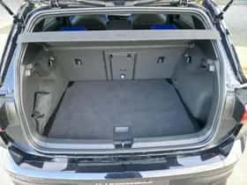 Volkswagen Golf (2024) thumbnail 40