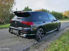 Volkswagen Golf (2024) thumbnail 5