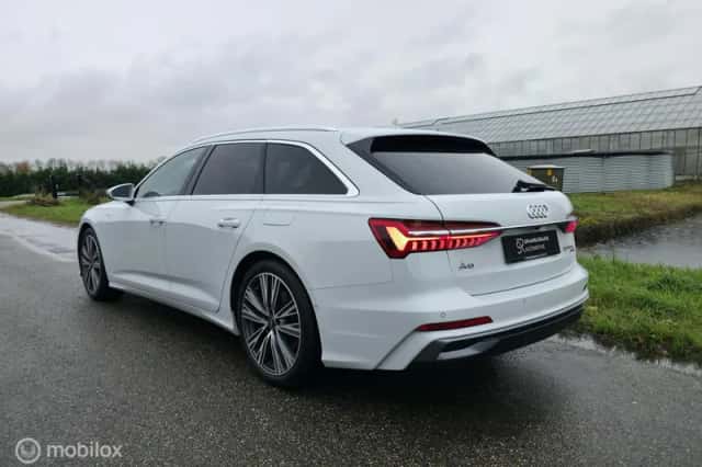 Audi A6 (2023) thumbnail 2