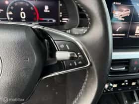 Škoda Kamiq (2023) thumbnail 16