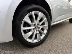 Škoda Kamiq (2023) thumbnail 33