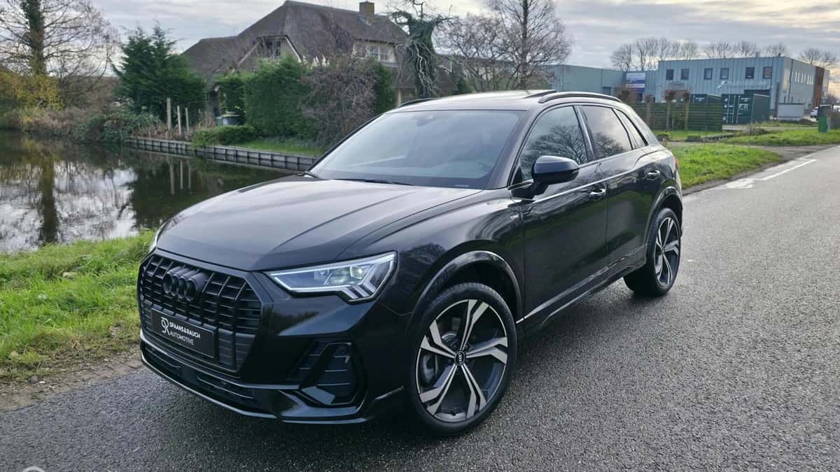 Audi Q3 — foto 1
