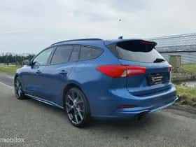 Ford Focus (2021) thumbnail 3