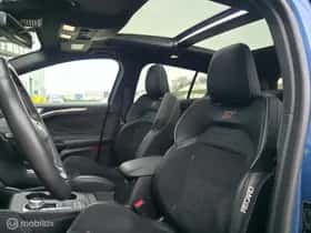 Ford Focus (2021) thumbnail 8
