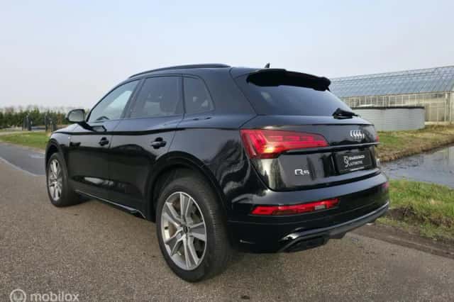 Audi Q5 (2023) thumbnail 3