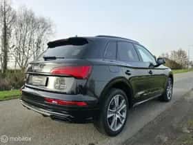Audi Q5 (2023) thumbnail 5