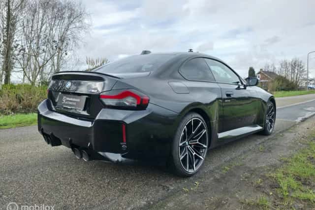 BMW M2 (2023) thumbnail 5