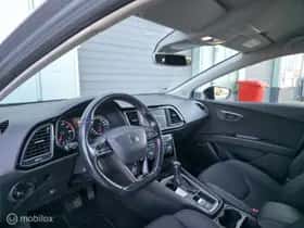 SEAT Leon (2018) thumbnail 6
