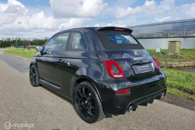 Fiat 500C (2023) thumbnail 2