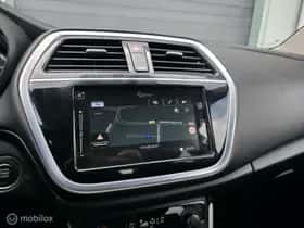 Suzuki S-Cross (2019) thumbnail 22