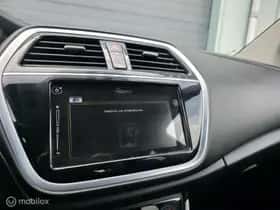 Suzuki S-Cross (2019) thumbnail 23