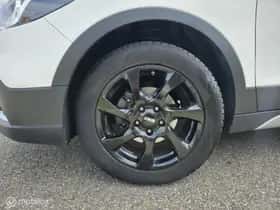 Suzuki S-Cross (2019) thumbnail 27