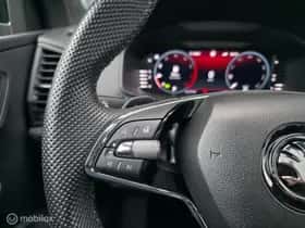 Škoda Karoq (2023) thumbnail 16