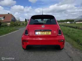 Fiat 500 (2016) thumbnail 32