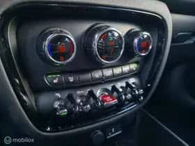MINI Clubman (2019) thumbnail 21