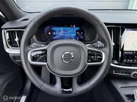 Volvo S60 (2023) thumbnail 15
