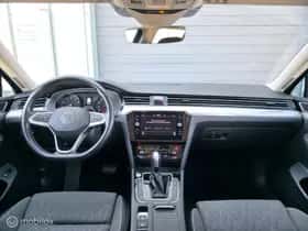 Volkswagen Passat (2023) thumbnail 13