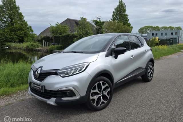 Renault Captur (2018) thumbnail 1