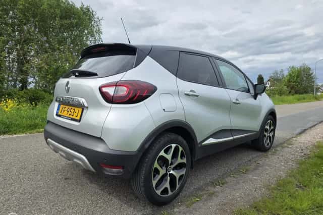 Renault Captur (2018) thumbnail 4