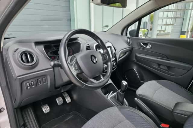Renault Captur (2018) thumbnail 6