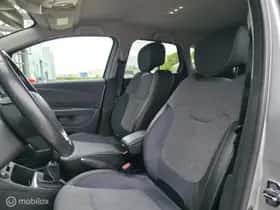 Renault Captur (2018) thumbnail 7