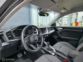 Audi A1 (2019) thumbnail 6