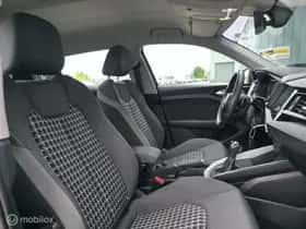Audi A1 (2019) thumbnail 8