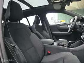 Volvo XC40 (2025) thumbnail 11