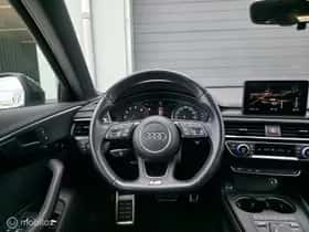 Audi A4 (2017) thumbnail 13