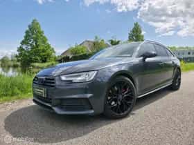Audi A4 (2017) thumbnail 29