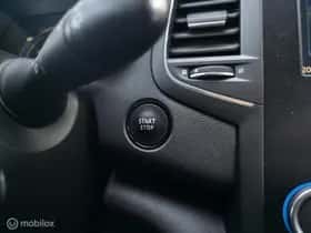 Renault Mégane (2017) thumbnail 16