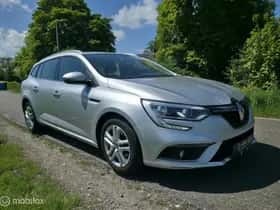 Renault Mégane (2017) thumbnail 3